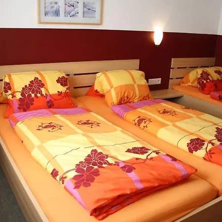 In Piesendorf Near Kaprun Slopes Σαλέ *